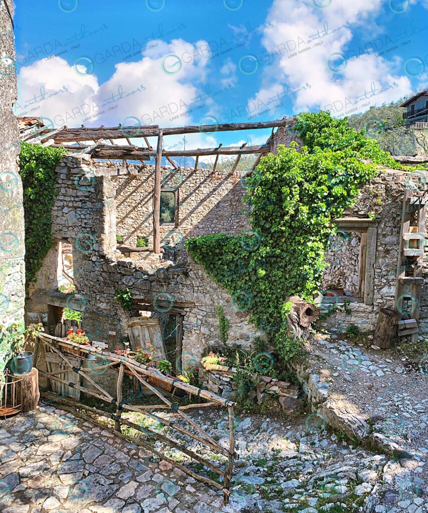 Campo di Brenzone – inside the village