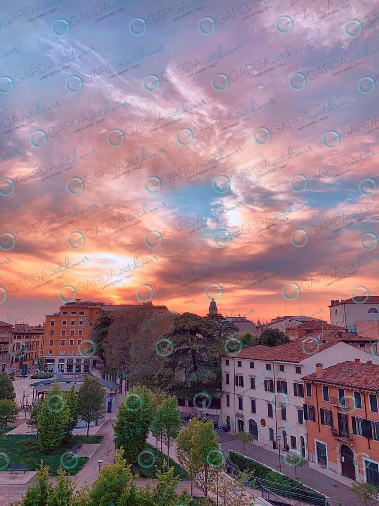 Verona – pink sky