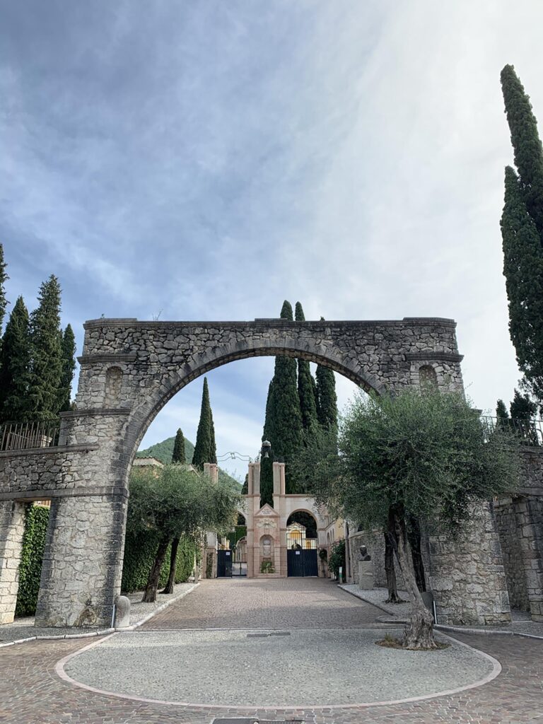 Vittoriale degli Italiani – the entrance