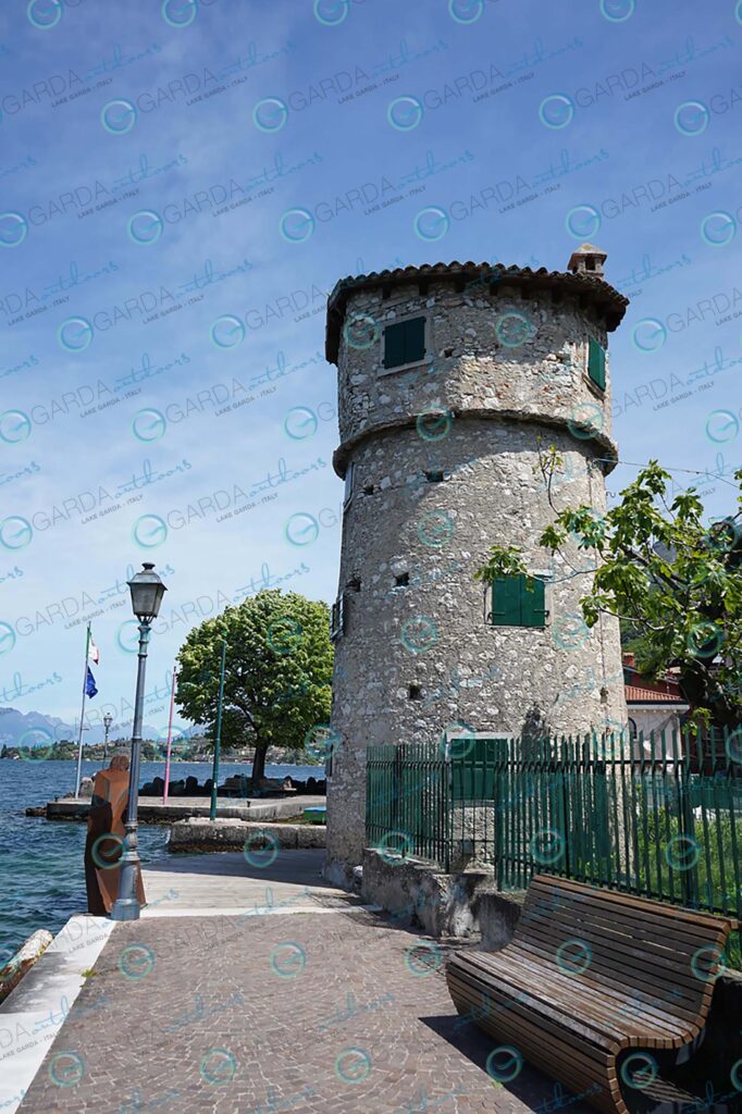 Cassone – the tower “Toresela”