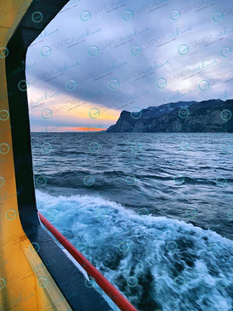 Ferry – sunset