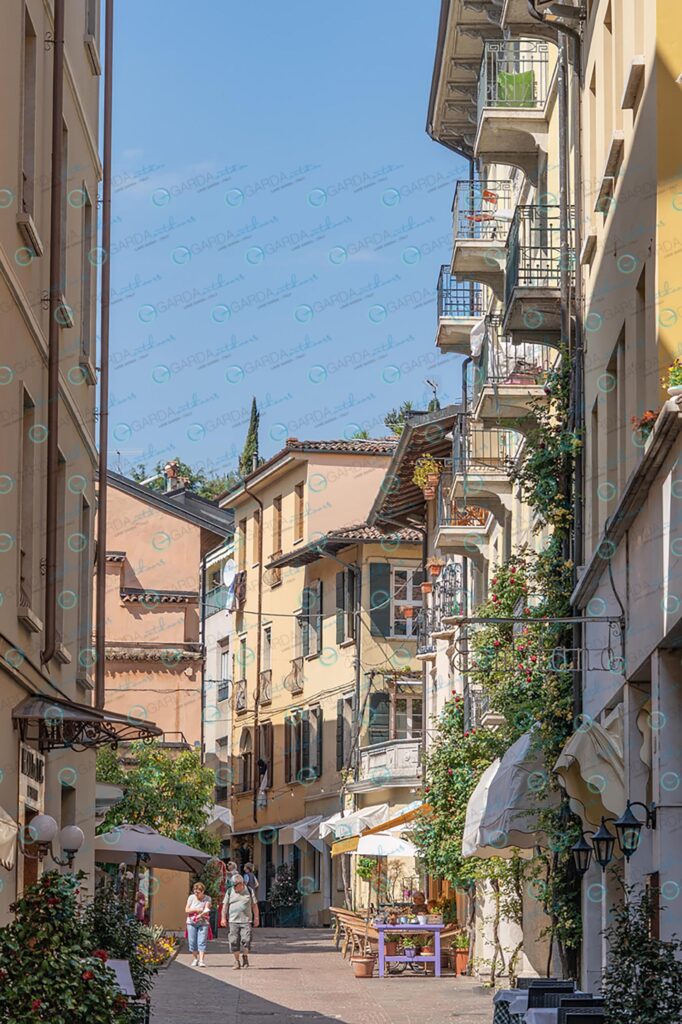 Gardone Riviera – alley
